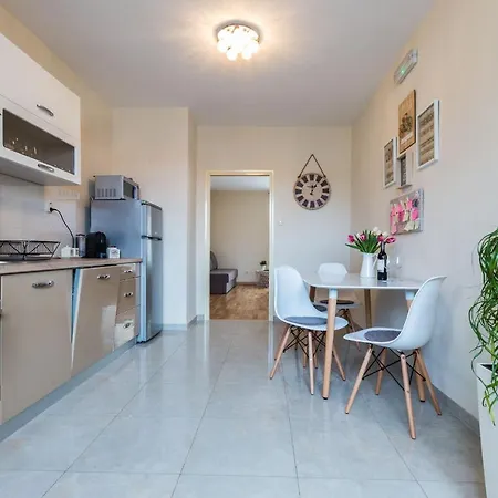 Apartment Calle Larga 14 Apartment In Old Town *